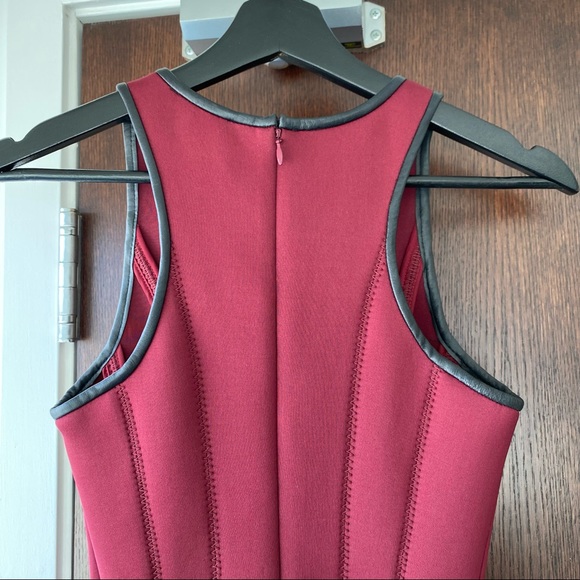 Club Monaco Susie Neoprene Pleated Dress 00 - Picture 6 of 10